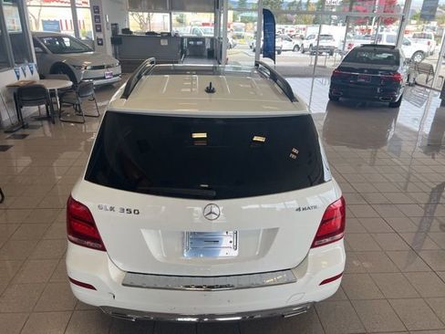 Used 2015 Mercedes-Benz GLK 350 4MATIC image 9