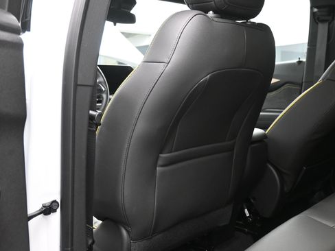 Used 2024 Chevrolet TrailBlazer ACTIV image 26