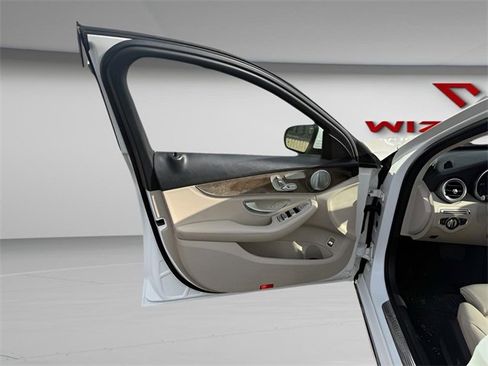 Used 2015 Mercedes-Benz C 300 4MATIC Sedan image 12