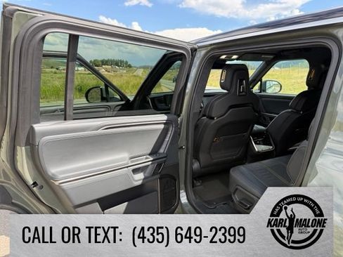 Used 2024 Rivian R1S Launch Edition AWD/4WD image 24