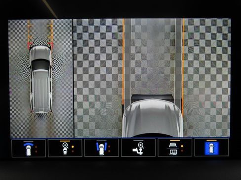 Used 2024 Chevrolet Tahoe High Country image 19