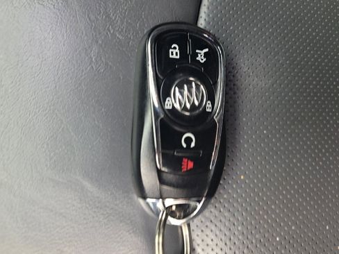 Used 2019 Buick Enclave Essence AWD/4WD image 32