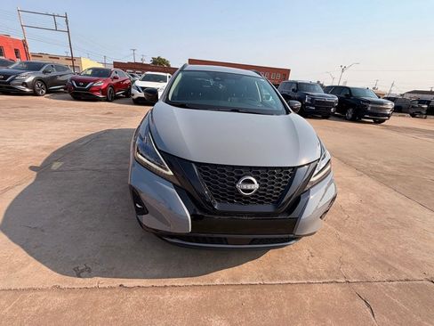 Certified 2024 Nissan Murano SV w/ SV Midnight Edition Package FWD image 11
