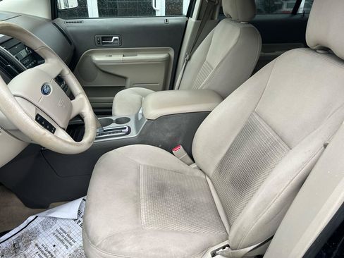 Used 2010 Ford Edge SE image 12