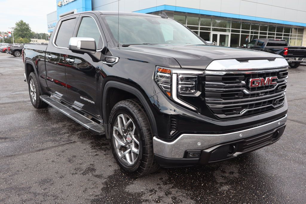 Used 2024 GMC Sierra 1500 SLT w/ SLT Premium Plus Package AWD/4WD image 2