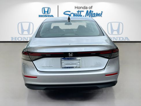 New 2025 Honda Accord SE image 5