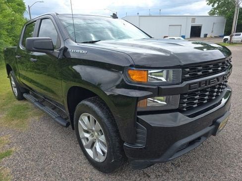 Used 2021 Chevrolet Silverado 1500 Custom w/ Safety Confidence Package AWD/4WD image 9