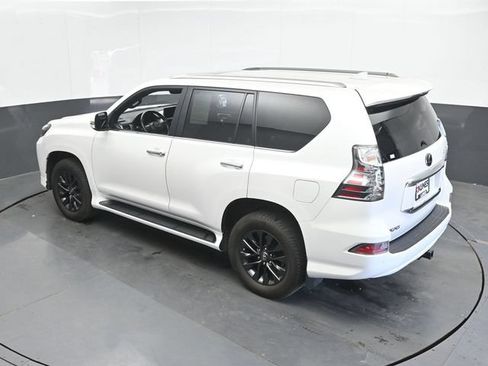 Used 2022 Lexus GX 460 Premium w/ Premium Package AWD/4WD image 30