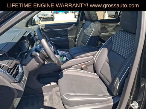 Used 2025 GMC Acadia Denali w/ LPO, Floor Liner Package AWD/4WD image 13