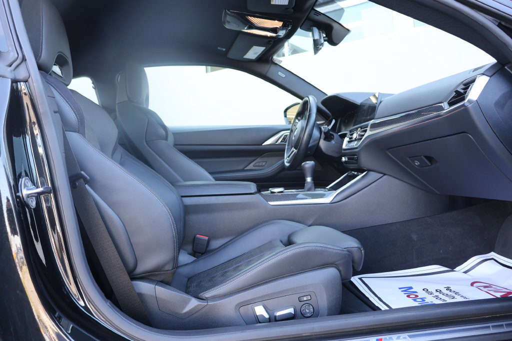 Used 2021 BMW M4 Coupe w/ Executive Package RWD image 11
