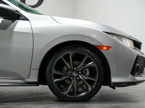 Used 2018 Honda Civic Sport image 8