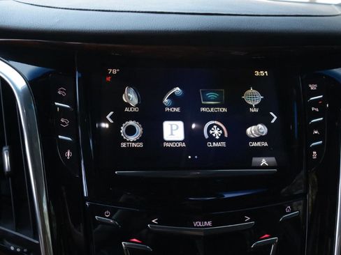 Used 2016 Cadillac Escalade Luxury image 41