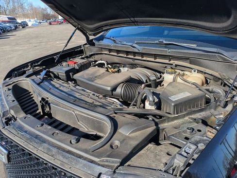 Used 2021 Cadillac Escalade Sport w/ Driver Assist Tech Package image 31