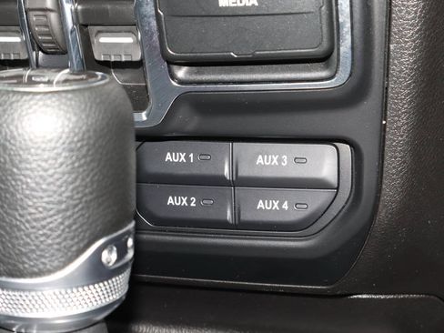 Used 2025 Jeep Wrangler Unlimited Sport AWD/4WD image 24