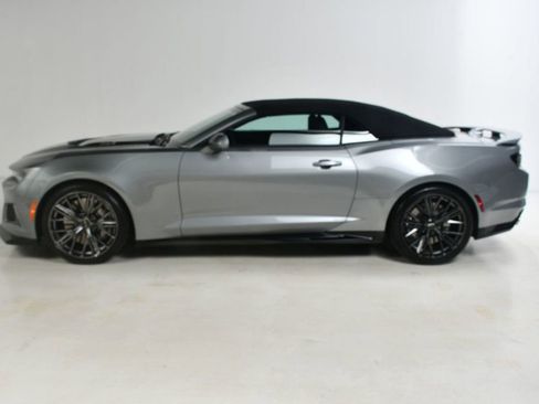 Used 2023 Chevrolet Camaro ZL1 image 3