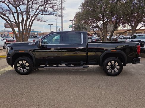 New 2026 GMC Sierra 2500 Denali w/ Denali Reserve Package AWD/4WD image 2