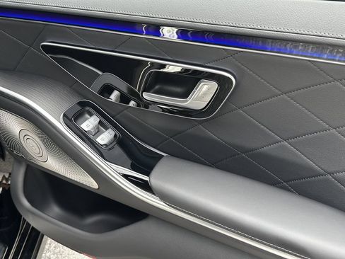 Certified 2025 Mercedes-Benz S 580 4MATIC Sedan image 19