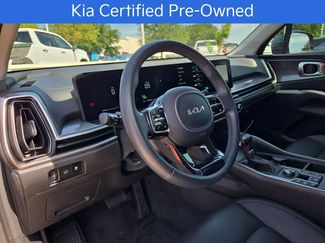Certified 2025 Kia Sorento EX w/ Panoramic Sunroof Package FWD video 2