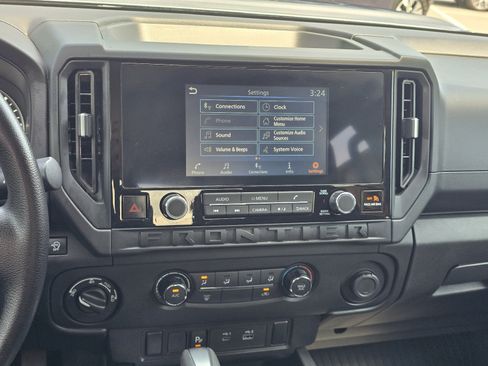 Used 2025 Nissan Frontier S AWD/4WD image 18