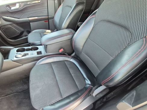 Used 2024 Ford Escape ST-Line w/ Tech Pack #1 FWD image 12