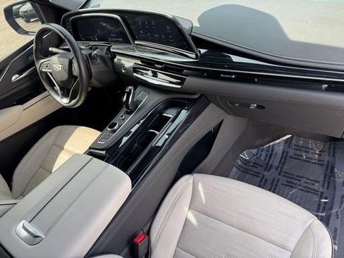 Used 2024 Cadillac Escalade Sport w/ Touring Package image 30