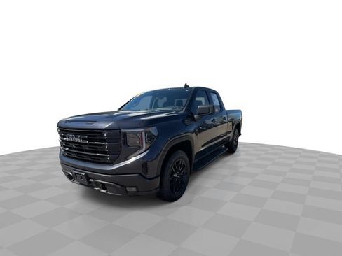 Certified 2022 GMC Sierra 1500 Elevation w/ LPO, Elevation Black Package AWD/4WD image 4