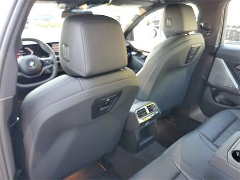 Used 2025 BMW 530i image 12