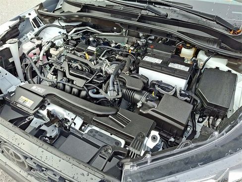 Certified 2025 Toyota Corolla Cross L image 27
