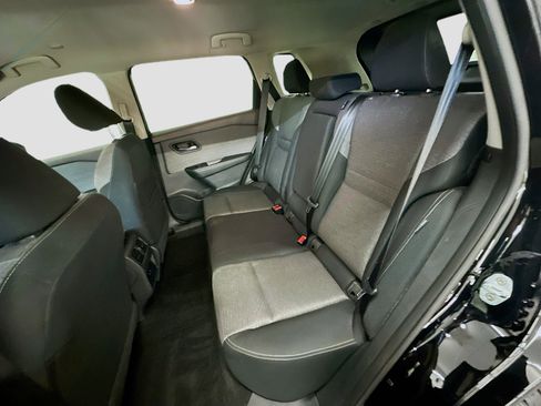 Used 2023 Nissan Rogue SV image 28