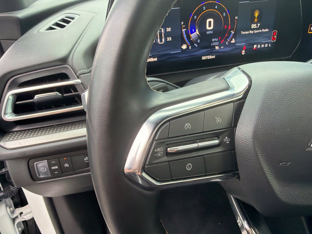 Used 2026 Chevrolet Traverse LT FWD image 17