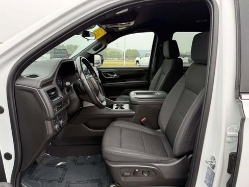 Used 2023 Chevrolet Suburban LS image 21