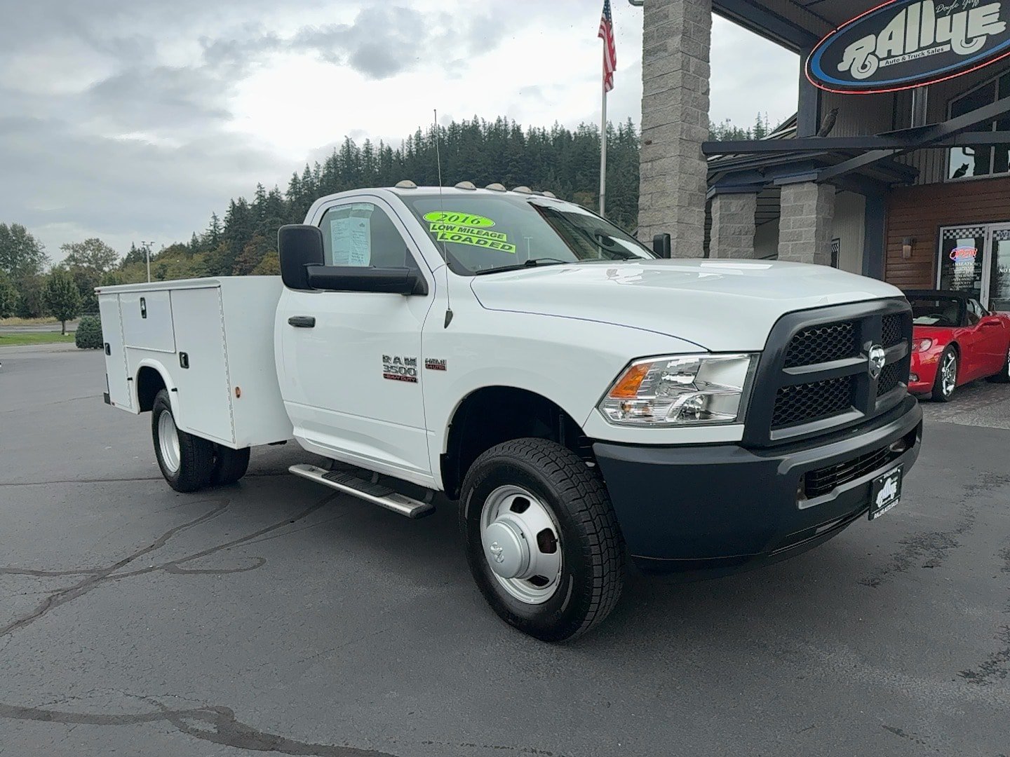 Used 2016 RAM 3500 Tradesman RWD image 5