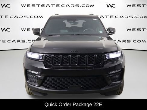 Used 2024 Jeep Grand Cherokee Limited w/ Black Appearance Package image 2