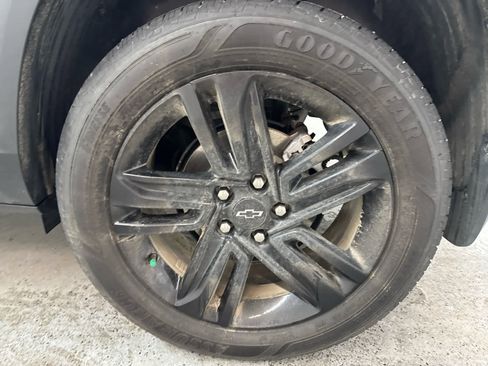 Certified 2025 Chevrolet Trax ACTIV w/ Driver Confidence Package image 9