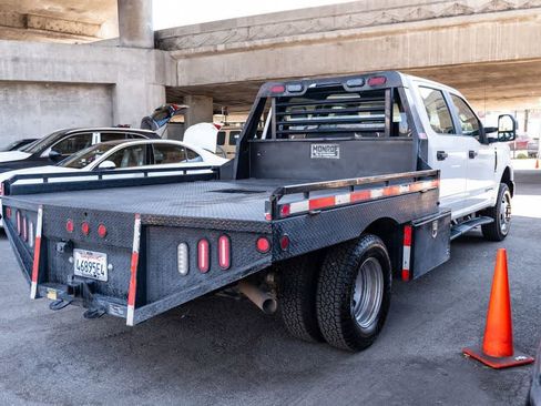 Used 2020 Ford F350 XL w/ Power Equipment Group image 4