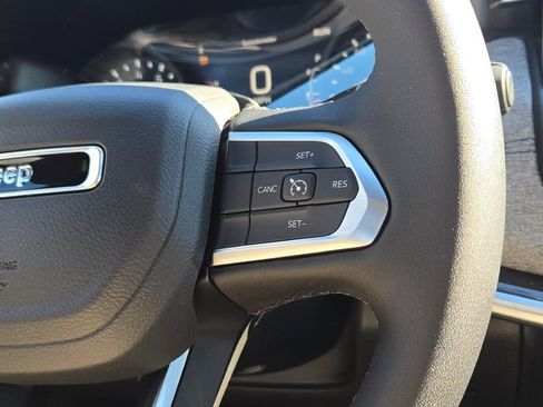 New 2026 Jeep Compass Latitude image 30