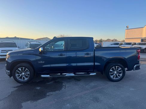 Used 2019 Chevrolet Silverado 1500 LT w/ Texas Edition image 8
