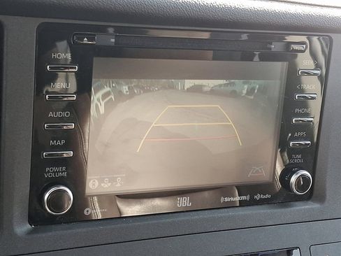 Certified 2020 Toyota Sienna Limited image 21