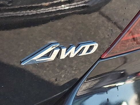 Used 2023 Genesis G70 2.0T image 28