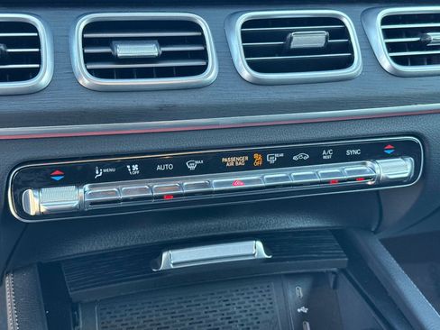 Used 2025 Mercedes-Benz GLE 350 4MATIC image 26