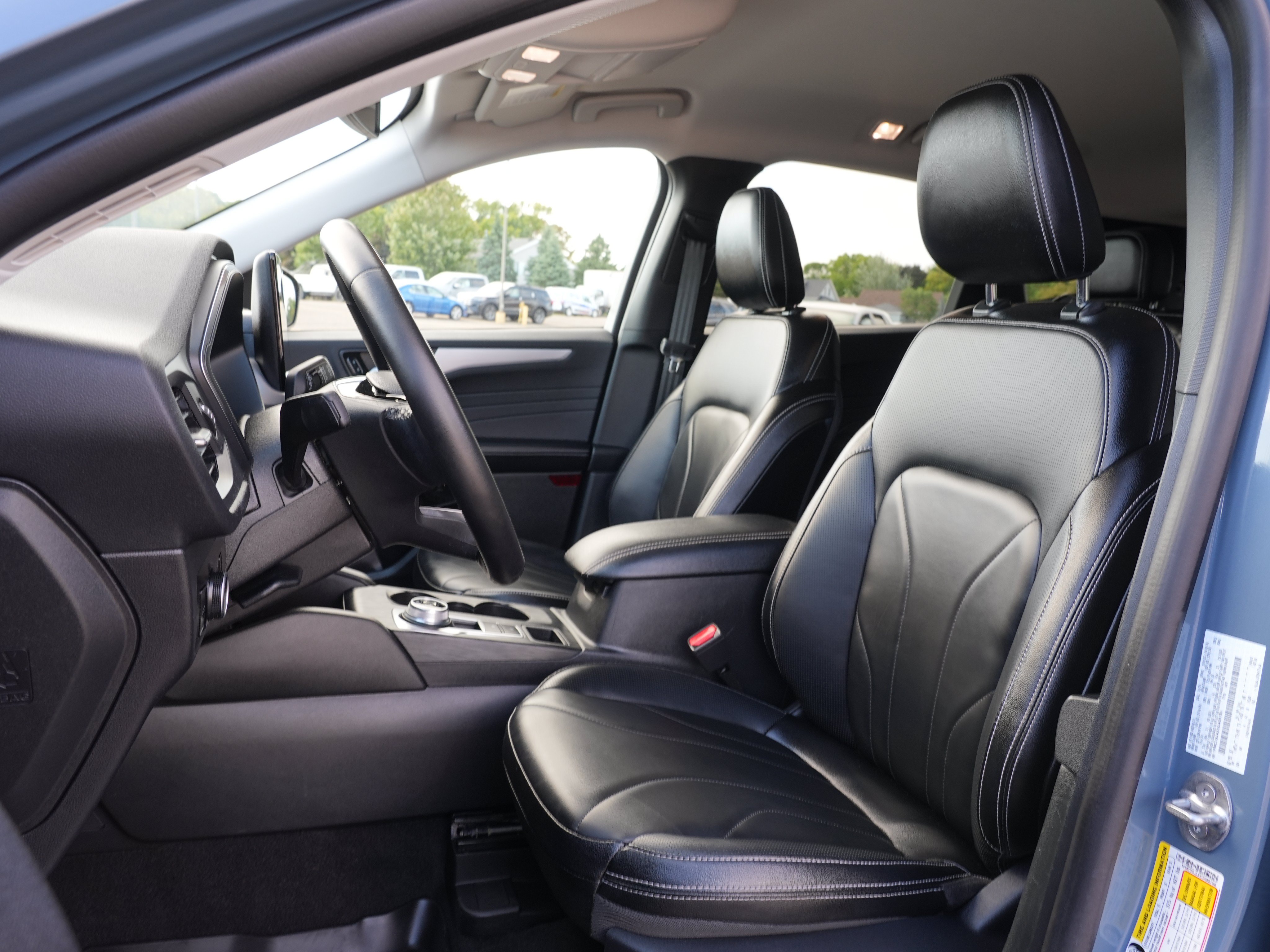 Used 2025 Ford Escape Platinum w/ Premium Technology Package AWD/4WD image 15