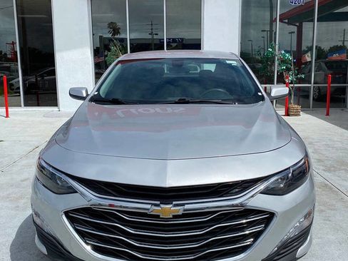 Used 2019 Chevrolet Malibu LT image 1
