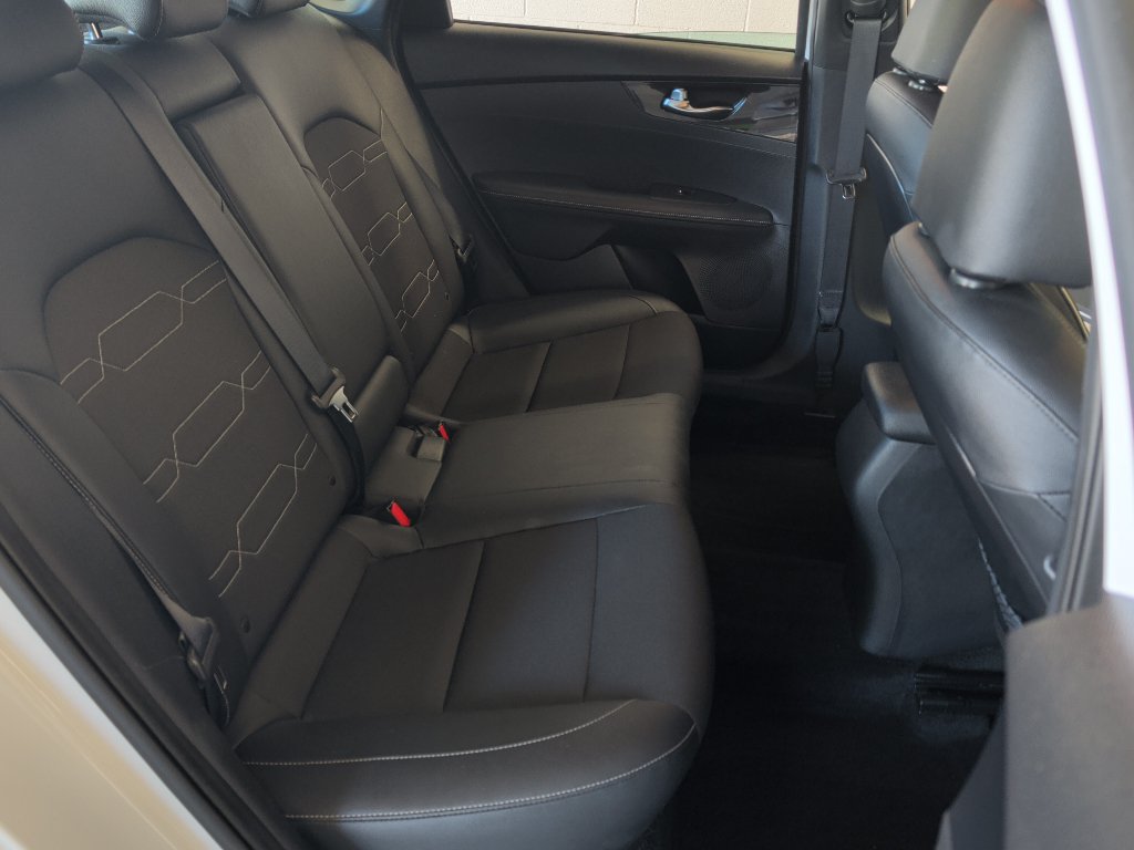 Certified 2023 Kia Forte GT-Line FWD image 15