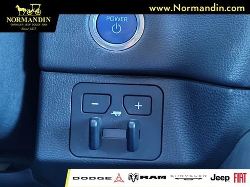 Used 2023 Toyota Tundra Limited AWD/4WD image 13