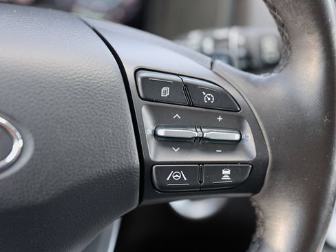 Used 2023 Hyundai Kona Limited w/ Cargo Package FWD image 38