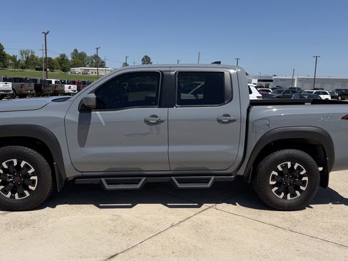 Used 2024 Nissan Frontier PRO-4X w/ Off-Road Protection Package AWD/4WD image 4