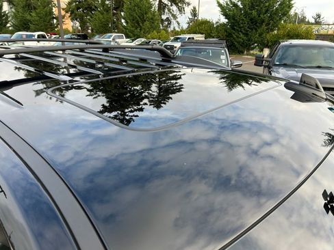 Used 2019 GMC Yukon SLT image 28