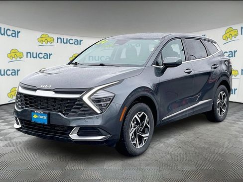 Used 2024 Kia Sportage LX image 3