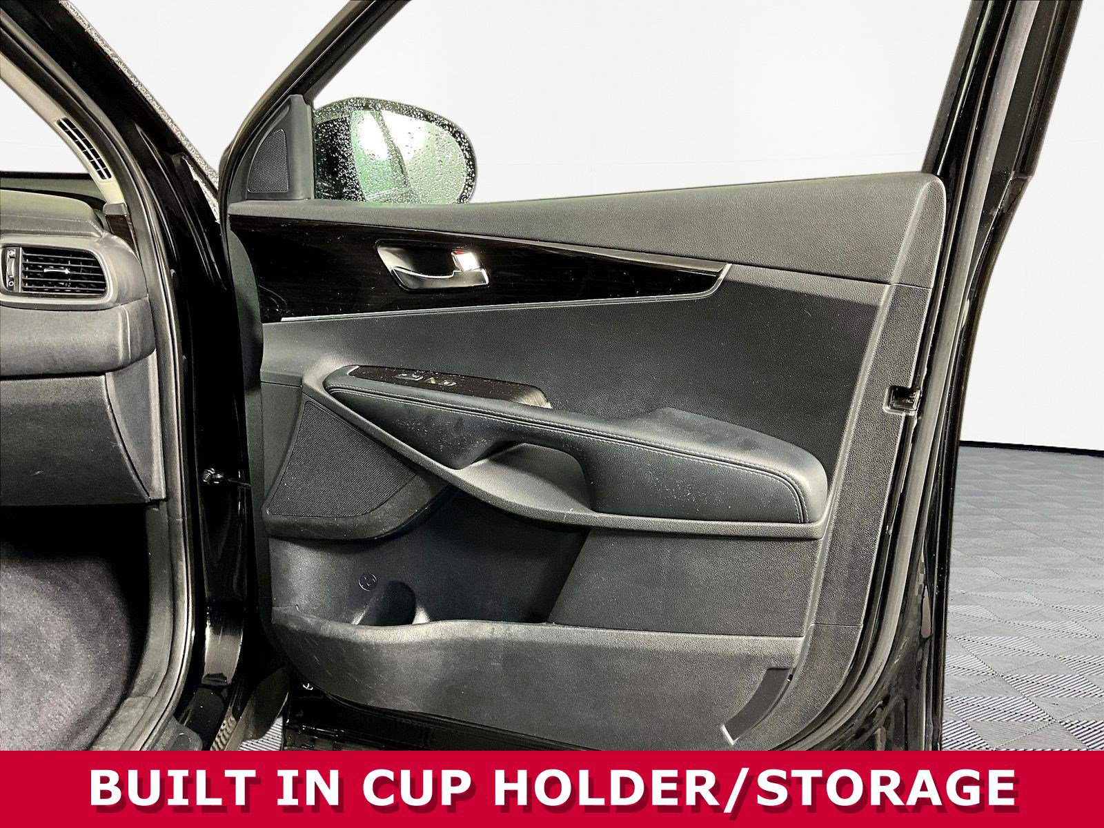 Used 2019 Kia Sorento FWD image 26