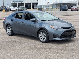 Used 2019 Toyota Corolla LE video 3